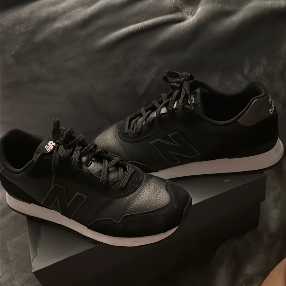New Balance Black Sneakers Classic Design